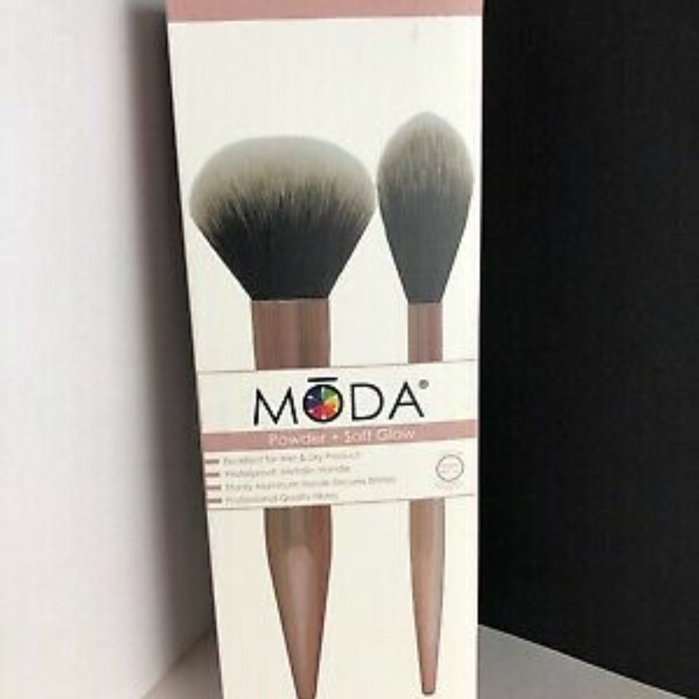MŌDA® Limited Edition 2pc Powder & Soft Glow Kit